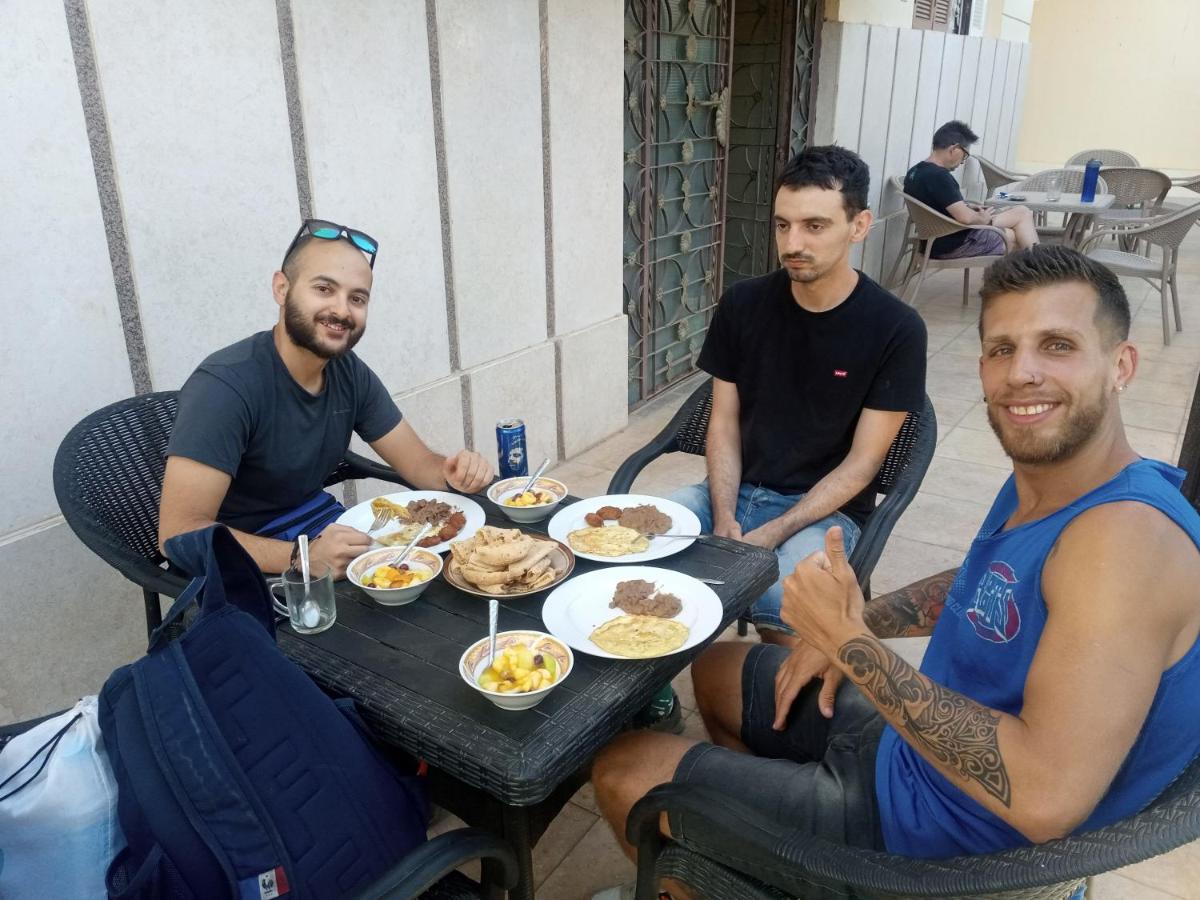 Go Inn Backpackers Asszuán Kültér fotó